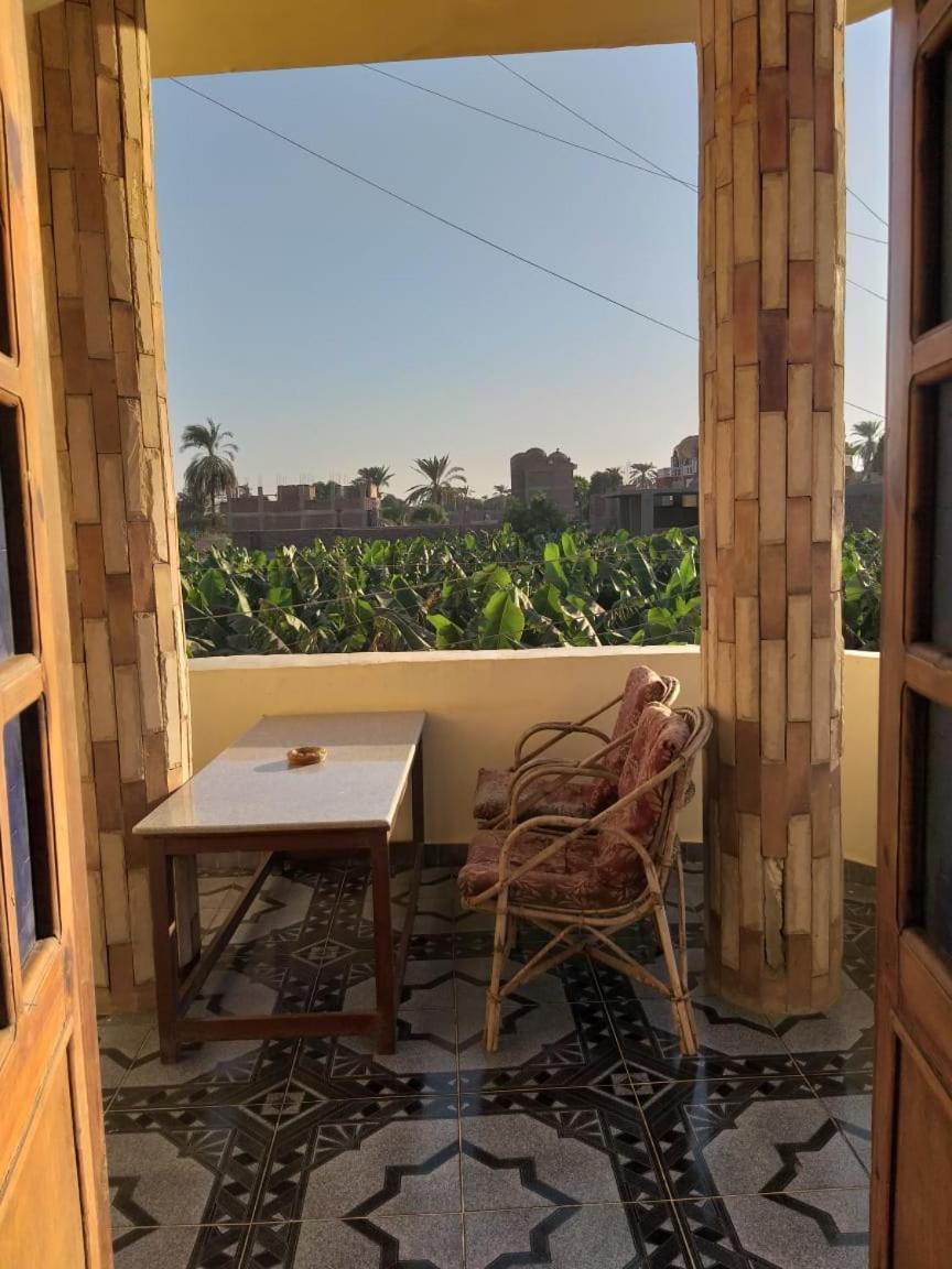 One Love Guesthouse & Restaurant Luxor Exterior foto