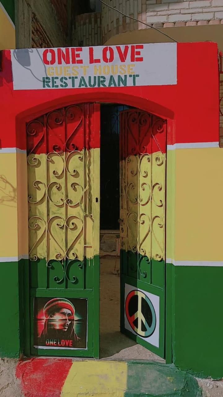 One Love Guesthouse & Restaurant Luxor Exterior foto
